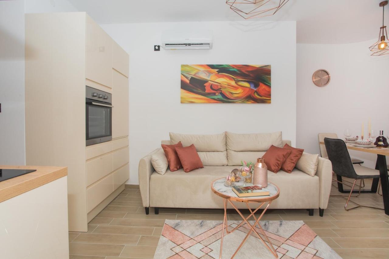 Apartmani Rispet شيبينيك المظهر الخارجي الصورة