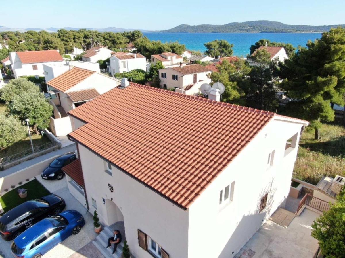 Apartmani Rispet شيبينيك المظهر الخارجي الصورة
